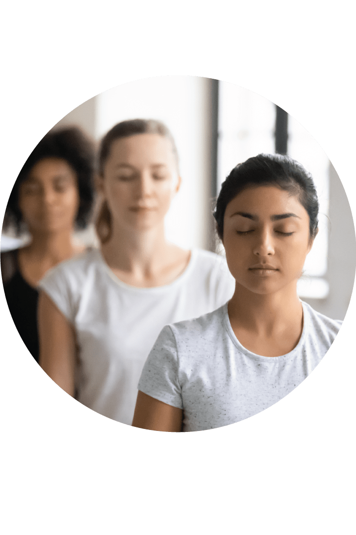 women-retreat-720x1080-circle-03